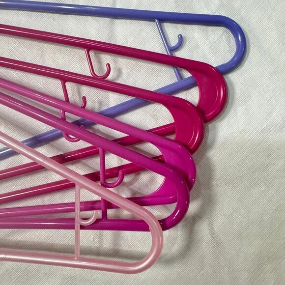 LOT of 46 Multicolor Neon Green Plastic Hangers Vintage Tubular Thick Standard - Picture 4 of 10